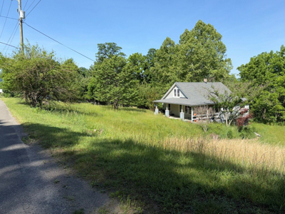Investor Special near New River in Austinville, VA - image 2