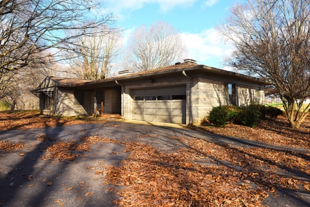 Hobby Farm on 23 Ac near Town, Large, Quality Home, Owner Finance - image 19
