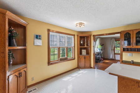 Country Home with Acreage and Shop Buildings Near KC - image 16