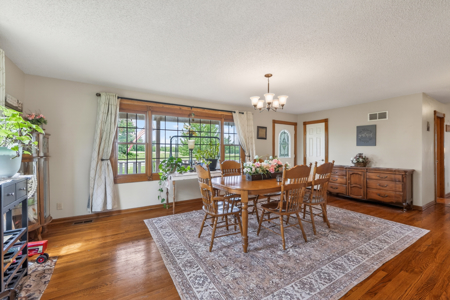 Country Home with Acreage and Shop Buildings Near KC - image 11