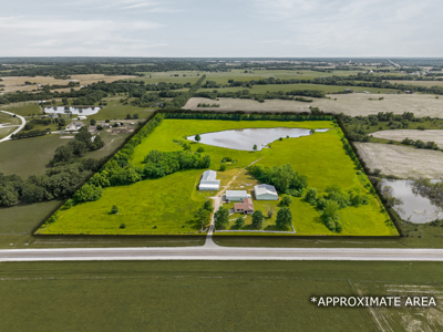 Country Home with Acreage and Shop Buildings Near KC - image 43