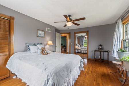 Country Home with Acreage and Shop Buildings Near KC - image 26