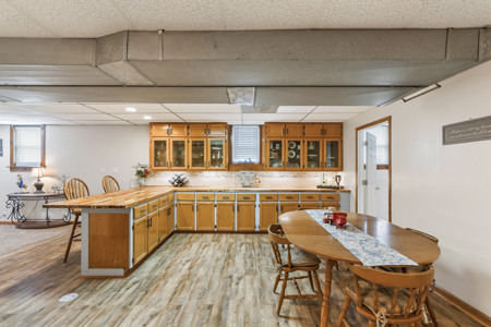 Country Home with Acreage and Shop Buildings Near KC - image 33