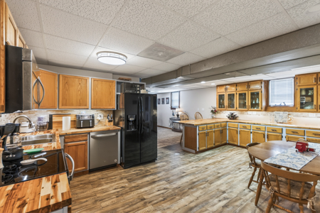 Country Home with Acreage and Shop Buildings Near KC - image 35