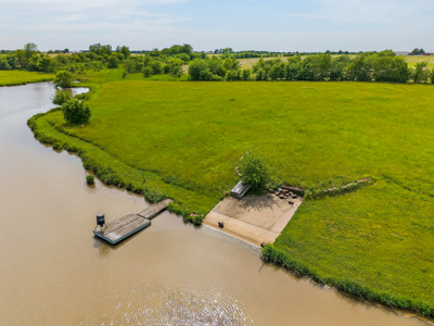Country Home with Acreage and Shop Buildings Near KC - image 48