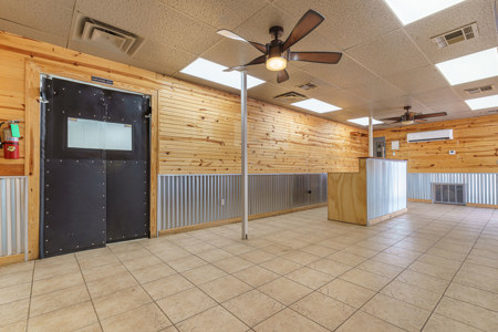 Commercial Property For Sale in Elk City, Oklahoma 73644 - image 7