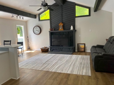 Lakeview Home in Resort Community with Four Season Amenities - image 5