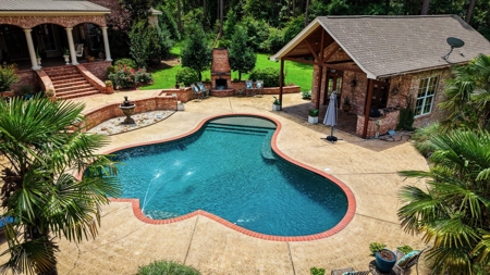 Custom Home on 3 Acres Near Laurel, MS - image 5