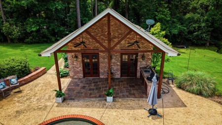 Custom Home on 3 Acres Near Laurel, MS - image 9