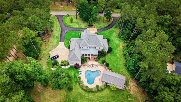Custom Home on 3 Acres Near Laurel, MS