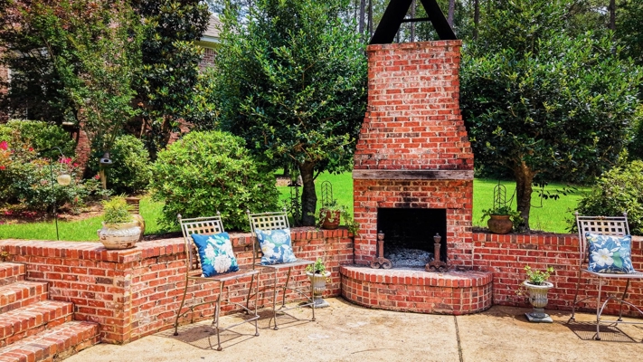 Custom Home on 3 Acres Near Laurel, MS