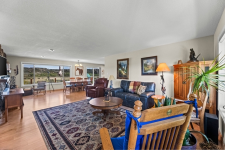 Equine Country Home For Sale in Wilsall, MT - image 12