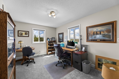 Equine Country Home For Sale in Wilsall, MT - image 23