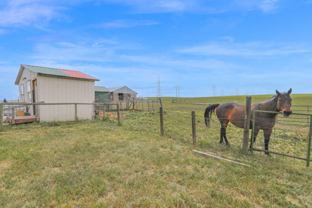Country home for sale with acreage in Colorado - image 33