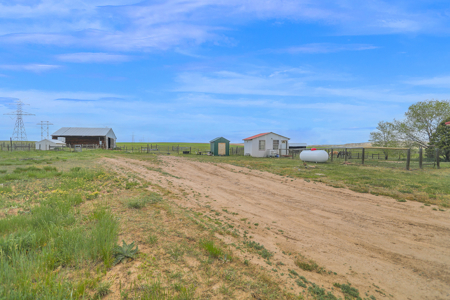 Country home for sale with acreage in Colorado - image 32