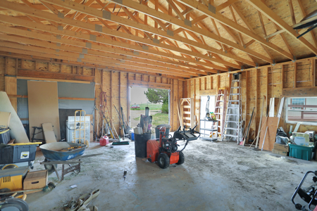 Country home for sale with acreage in Colorado - image 31