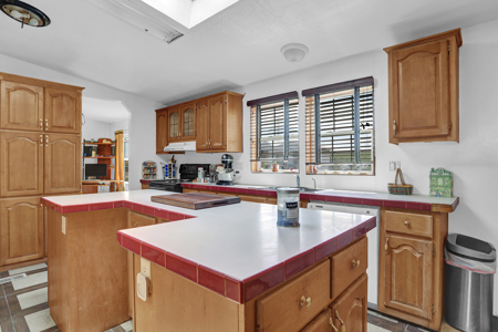 Country home for sale with acreage in Colorado - image 9