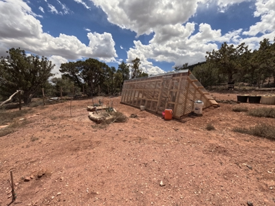 Off Grid Homestead with Amazing Views - image 35