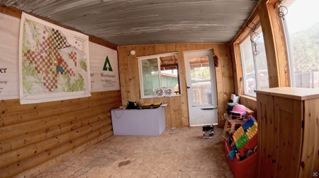 Off Grid Homestead with Amazing Views - image 29