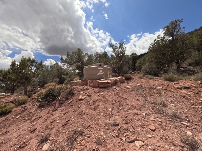 Off Grid Homestead with Amazing Views - image 32