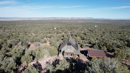 Off Grid Homestead with Amazing Views - image 45