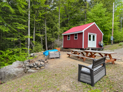 Cozy Lakefront Log Cabin - Lincoln, Maine - image 13