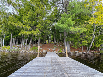 Cozy Lakefront Log Cabin - Lincoln, Maine - image 9