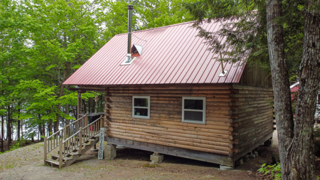 Cozy Lakefront Log Cabin - Lincoln, Maine - image 4