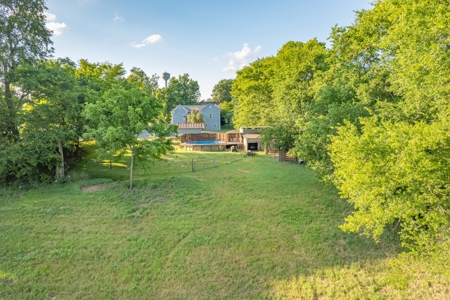 Country Home for Sale in Giles County, Tennessee - image 40