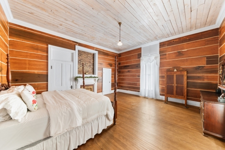 Country Home for Sale in Giles County, Tennessee - image 11