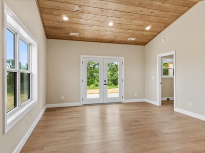 Country Home for Sale in Lewis County, Tennessee - image 33