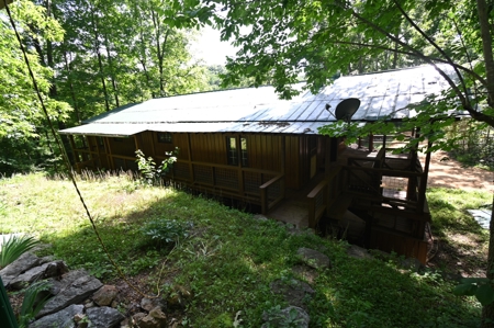 21-Acre Tennessee Log Home Premier Hunting Property in Linden, TN - image 9