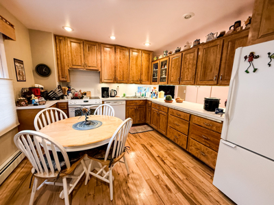 2 Bedroom Condo with Open Concept Living and Private Terrace - image 3
