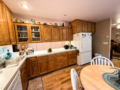 2 Bedroom Condo with Open Concept Living and Private Terrace - image 2