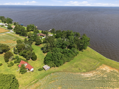 Storybook Soundfront Retreat on 6.73 Acres - image 18