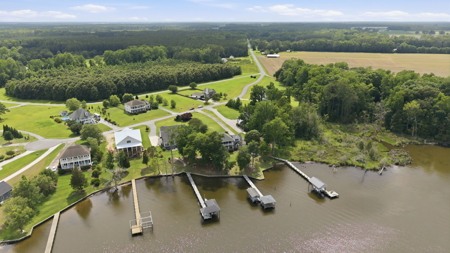 Bath Creek Beauty with Private Pier - image 22