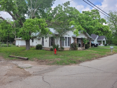 Historic Investment Home with Rental Potential in Deport TX - image 5