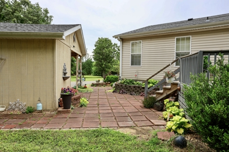 Country Home With Acreage Near Salem Arkansas - image 19
