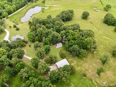 Country Home With Acreage Near Salem Arkansas - image 37