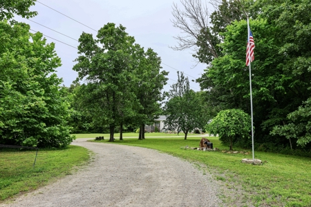 Country Home With Acreage Near Salem Arkansas - image 29