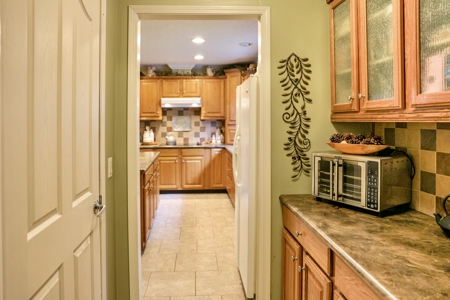 Country Home With Acreage Near Salem Arkansas - image 34