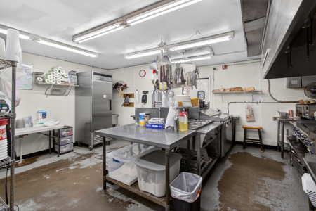 Salina, Oklahoma Turnkey Restaurant For Sale - image 34
