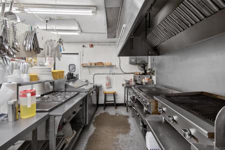 Salina, Oklahoma Turnkey Restaurant For Sale - image 35