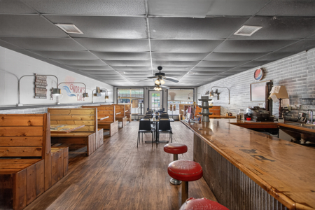 Salina, Oklahoma Turnkey Restaurant For Sale - image 12