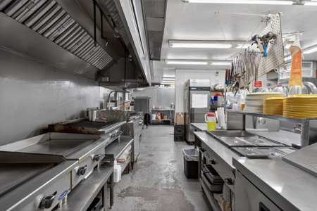 Salina, Oklahoma Turnkey Restaurant For Sale - image 36
