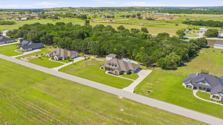 Custom-Built Country Retreat with Pool, Pool House, Theater Room - image 35