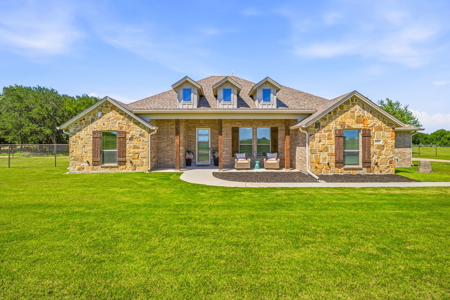 Custom-Built Country Retreat with Pool, Pool House, Theater Room - image 37