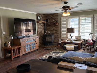 spacious home on 10.15 acres with meadows and a large garage - image 15