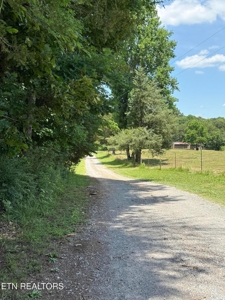 43.5 acres and 3046 sq ft home with pool in McMinn County TN - image 14