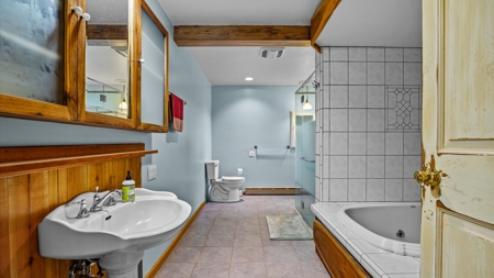 6 Homes and Horse facility Estate in Colorado - image 17